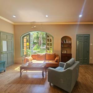 Villa Sân Vườn Hồ bơi - Valley House