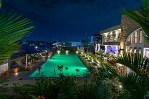 Equinox Vacation Apartments