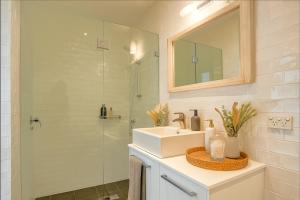 The Luxury Cave Stone Stay