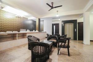 Hotel O R R Residency