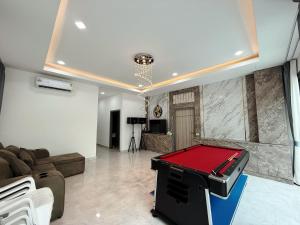 Warm House