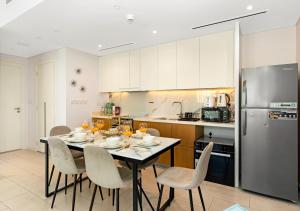 La Vie Beachside Elegance