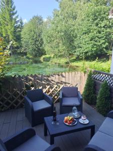 Ferienhaus Fux - Your Lake and Ski Hideaway at Tauplitz near Hallstatt