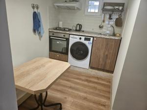 Гарсониера в центъра на град Бургас l