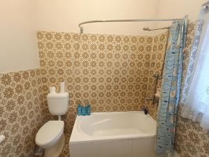 Easy Triple Room in Earlwood - EW1