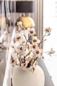 Amazing, Spacious 2-bed with fantastic sea view!