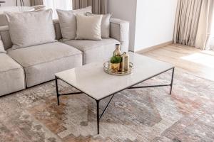 Amazing, Spacious 2-bed with fantastic sea view!