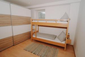 Stöckelwohnung, Ferien im Grünen