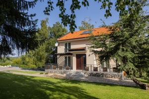 Vikendica Aleksandrović Meterize