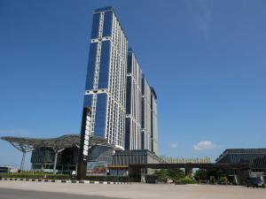 Pollux habibie batam