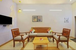 Anu Rooms and Home Stay 1