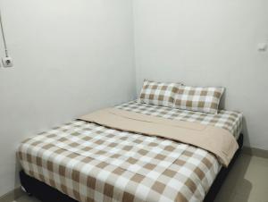 Golden Rose Homestay Surabaya