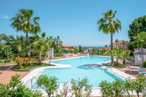 Amazing Sea Views Benahavis, Pool & Gym