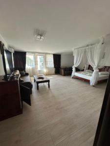 Mamaia Fontahis Complex