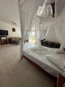 Mamaia Fontahis Complex