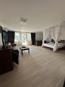 Mamaia Fontahis Complex