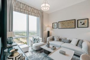 RH-Luxury 1BR Apt in Al Habtoor City with beautiful Canal View