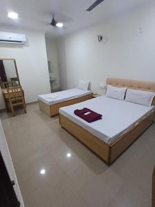Hotel Thalapathi