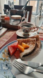 Black Orchid Premium apartment 3Bhk with breakfast and service