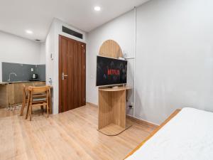 Spacious Studio with Sofabed