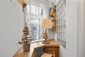 Cosy Fishermans Cottage Seconds from Waterfront