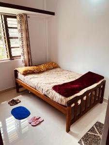 Kannada Maathe Home Stay- Golden Temple-Tibet camp 2 km far