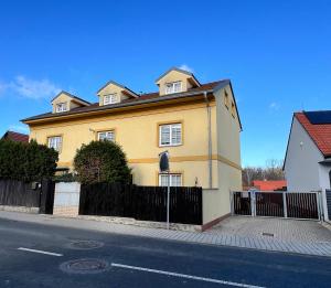 Appartment Pruhonice & terrace