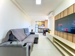 Apto 2 Quartos PISCINA Churrasqueira Wi-Fi Ar Condicionado Cozinha Complata Vaga de Garagem 400m PRAIA Ideal para Famílias ou Amigos Reserve Agora