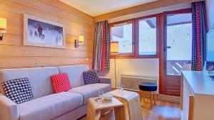 1208 Superbe T2 plein sud aux Menuires