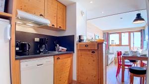 1208 Superbe T2 plein sud aux Menuires