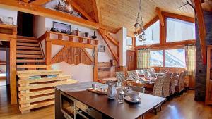 0med Spacieux appartement Les Menuires skis aux pieds