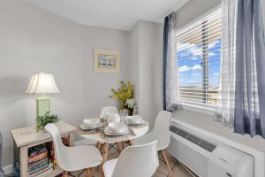 Beachfront Haven – 1BR Condo with Balcony