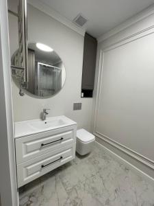 Літературна, Фонтан, Аркадія