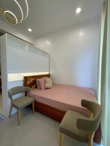 Goodys Camaya Coast Beach Condo