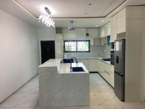 1BR Ultra Modern Home in Gbawe