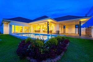 Modern 3 Bedroom Villa! (AS1)