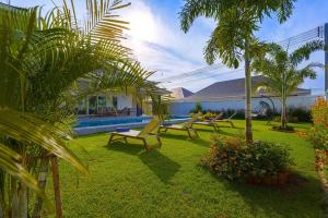 Modern 3 Bedroom Villa! (AS1)