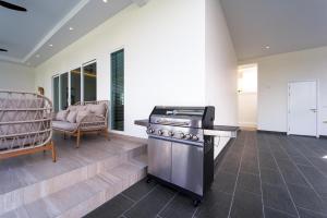 Modern 3 Bedroom Villa! (AS1)