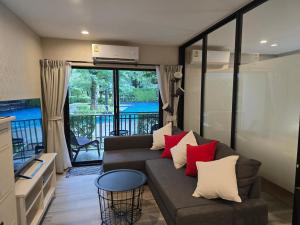 Pool Side Retreat 1 BED - TC-B105