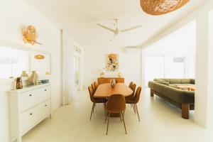 Beautiful beachfront villa with lagoon view