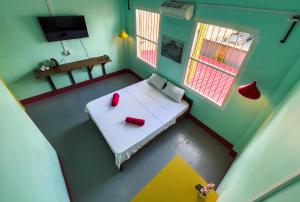 Social Backpacker Hostel & Rooftop Bar