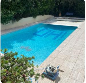 Studio sémaphore piscine gratuite juillet et août parking privé