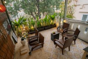 Treelings Coffee & Home, Old Quarter, Food Street