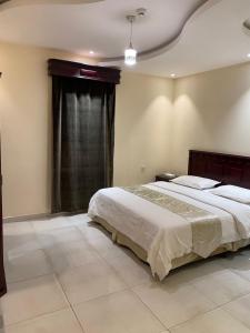 المساكن الذهبيه للشقق المخدومه