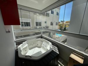 cód 91 - Apto com hidromassagem – Palazzo del Mare