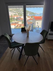 Apartments Elin