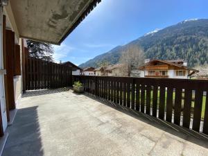 089 Ampio trilocale con doppi servizi, Giustino