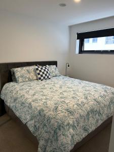 Plush 221 Midnight Braddon 2bedroom 2bathroom Free parking Free wifi