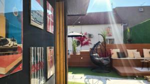 Apartments & Pool Villa White House