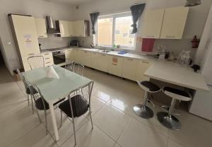 Girls Only Shared Room Gzira #2